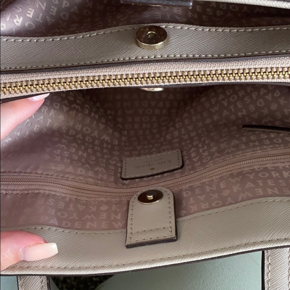 Kate Spade Purse - Picture 6 of 8
